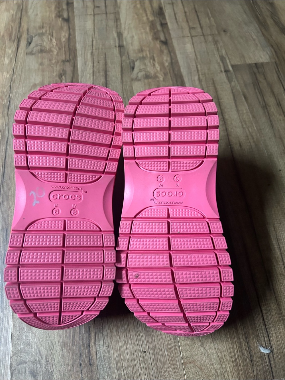 Crocs Mega Crush Clog Woman’s 8 Red Pink Platform Rare Spring - Picture 6 of 7